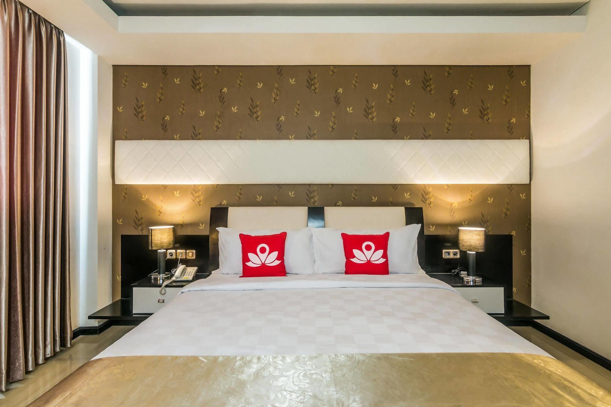 Zen Rooms Denpasar Marlboro Εξωτερικό φωτογραφία