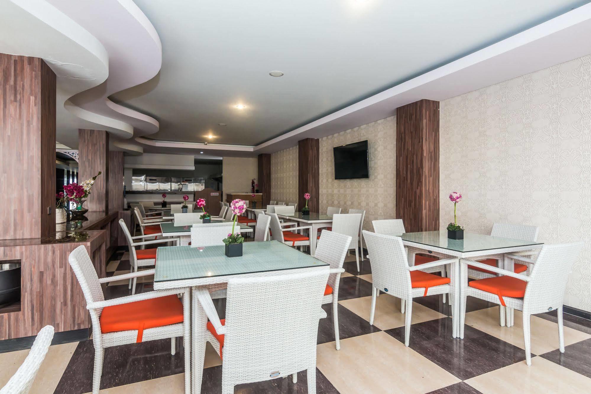 Zen Rooms Denpasar Marlboro Εξωτερικό φωτογραφία