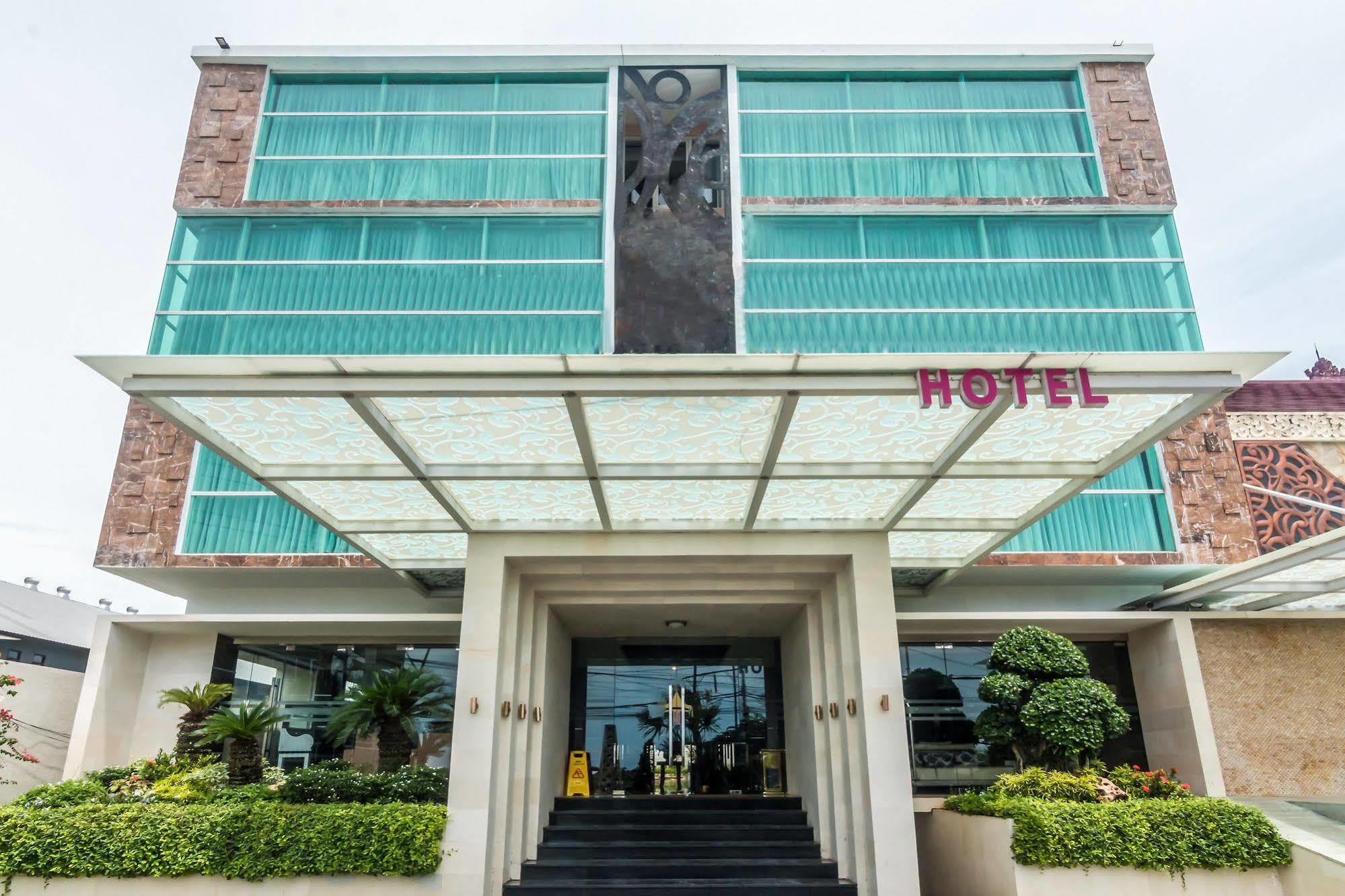 Zen Rooms Denpasar Marlboro Εξωτερικό φωτογραφία